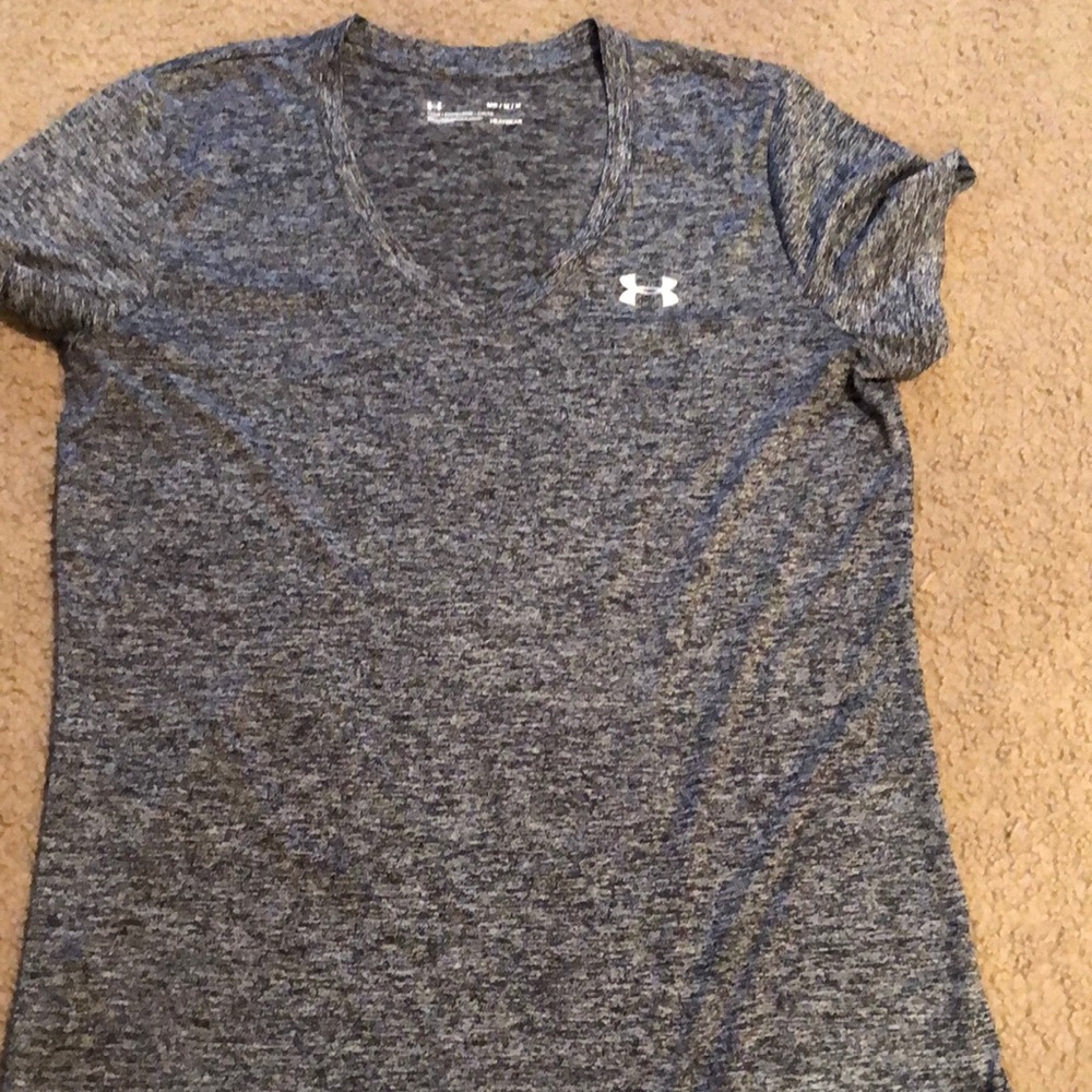 Grey and white under armour tee shirt